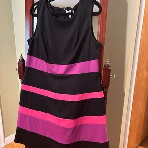 New with tags great business or night out dress. 👗